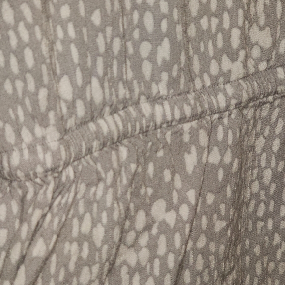 Torrid Gray Patterned Top - Picture 2 of 6